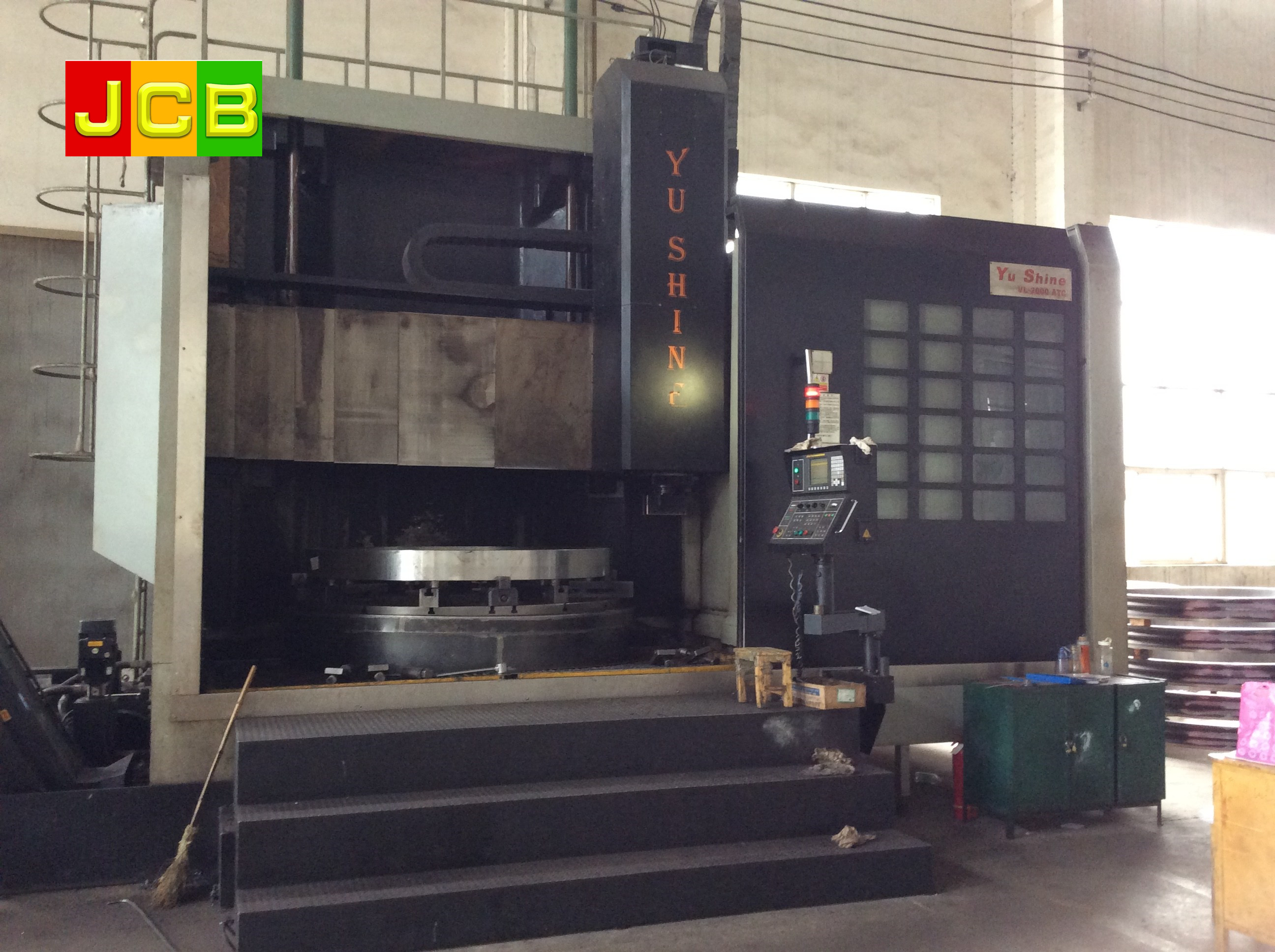 CNC-machining-center-2