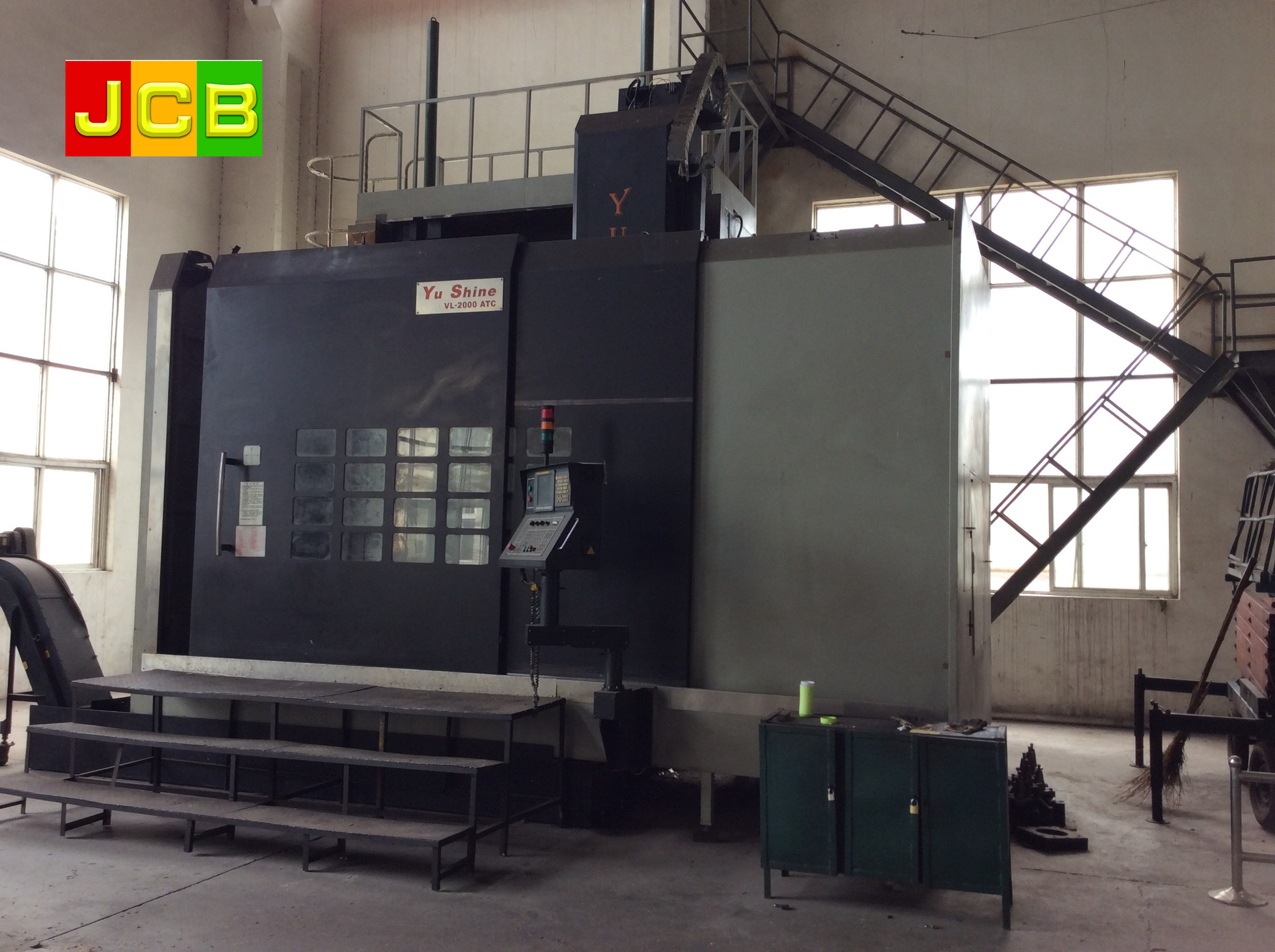 CNC-machining-center-3