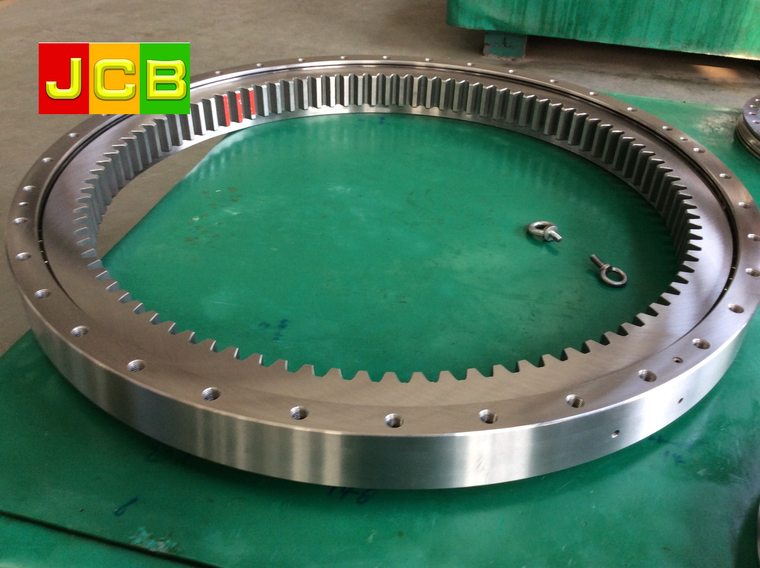 URB-slewing-ring-bearing